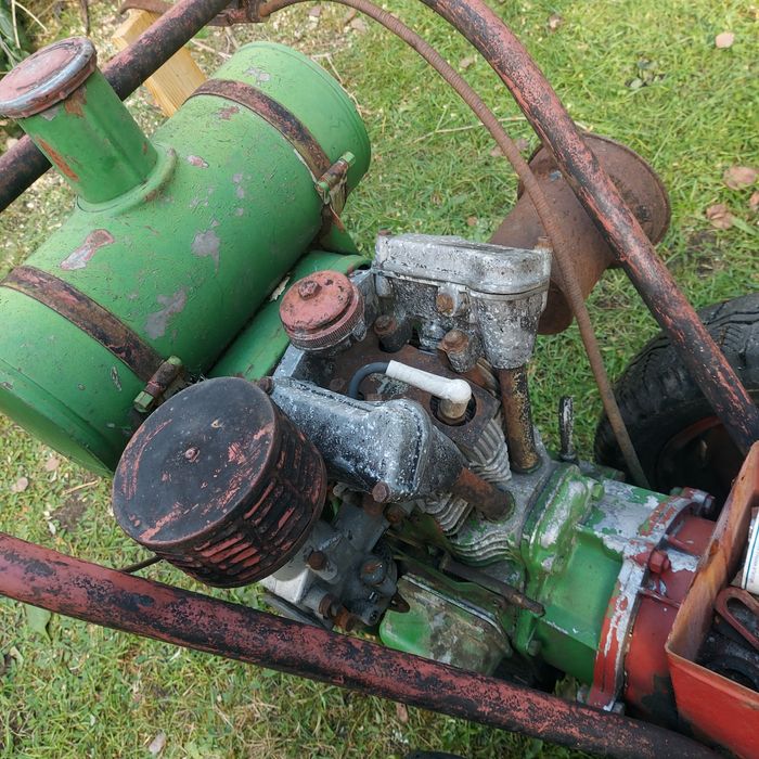 Bernard S.I.M.A.l Made in France Kosiarka  Traktorek ogrodniczy