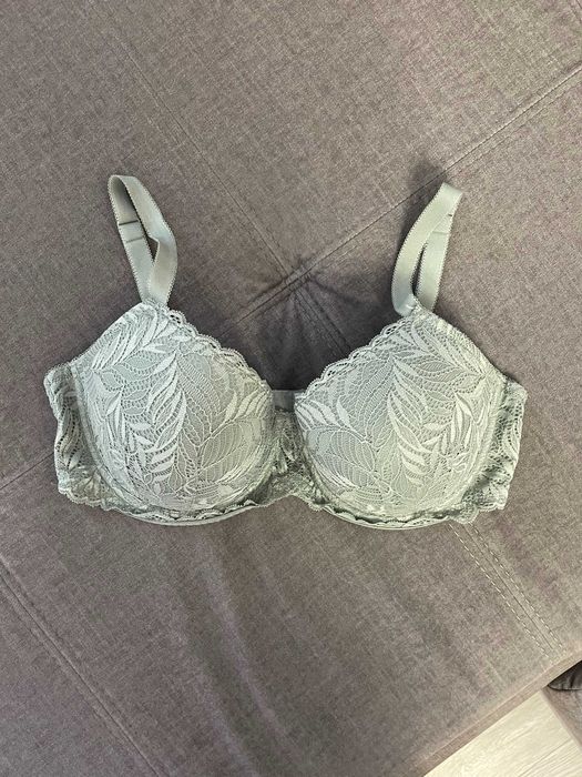 бюстгалтер зеленый