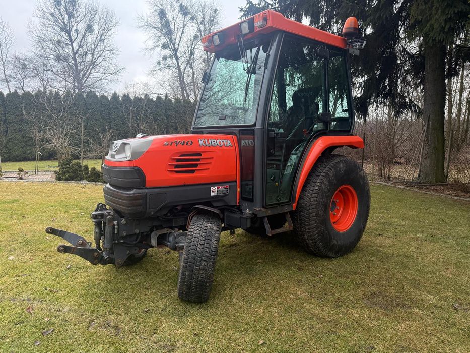 Kubota STV  4x4  traktor ciagnik komunalny  jak deere
