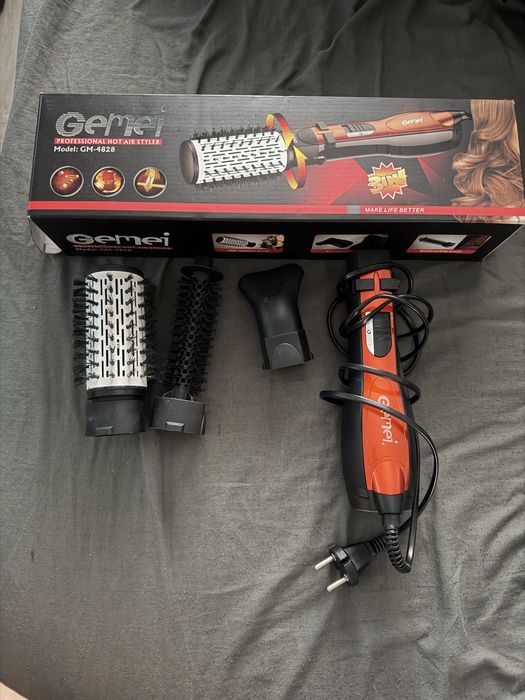 Фен-щітка GM4828 Professional Styler