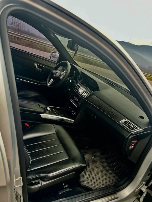 Мерседес Е212 ful AMG