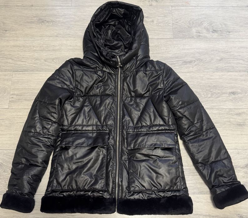 Зимова куртка жіноча