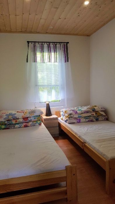 Domki blisko jeziora ,  wolny domek w Bieszczadach górach nad jeziorem