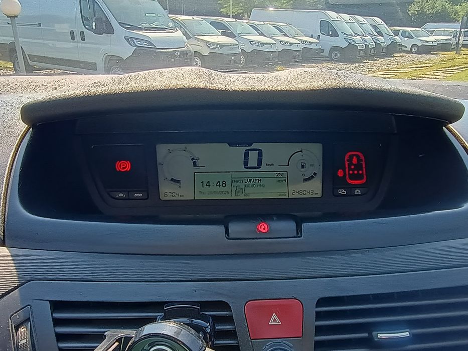 Продаю Citro?n C4 Picasso 2008 року.
Автомобіль був придбаний у Болгар