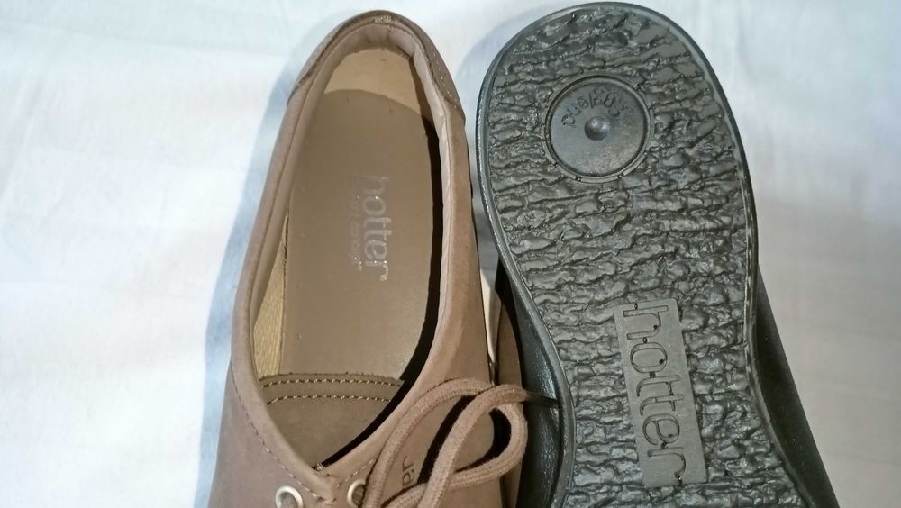 Hotter roz.41 / UK 7 /- dł. wkł.26,5 cm- skóra- super stan