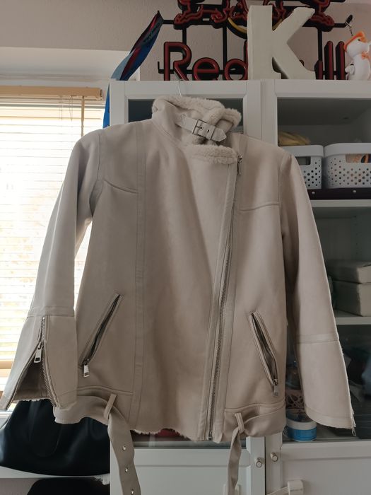 Kurtka beżowa damska zimowa