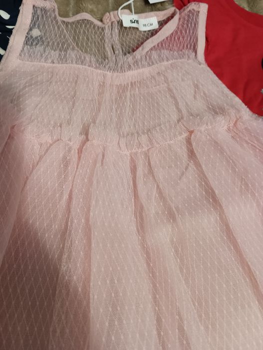 Футболки, лосинки,плаття в ідеальному стані 98р.