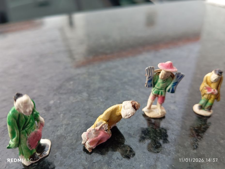 Mini miniaturas sábios 2 cm de altura