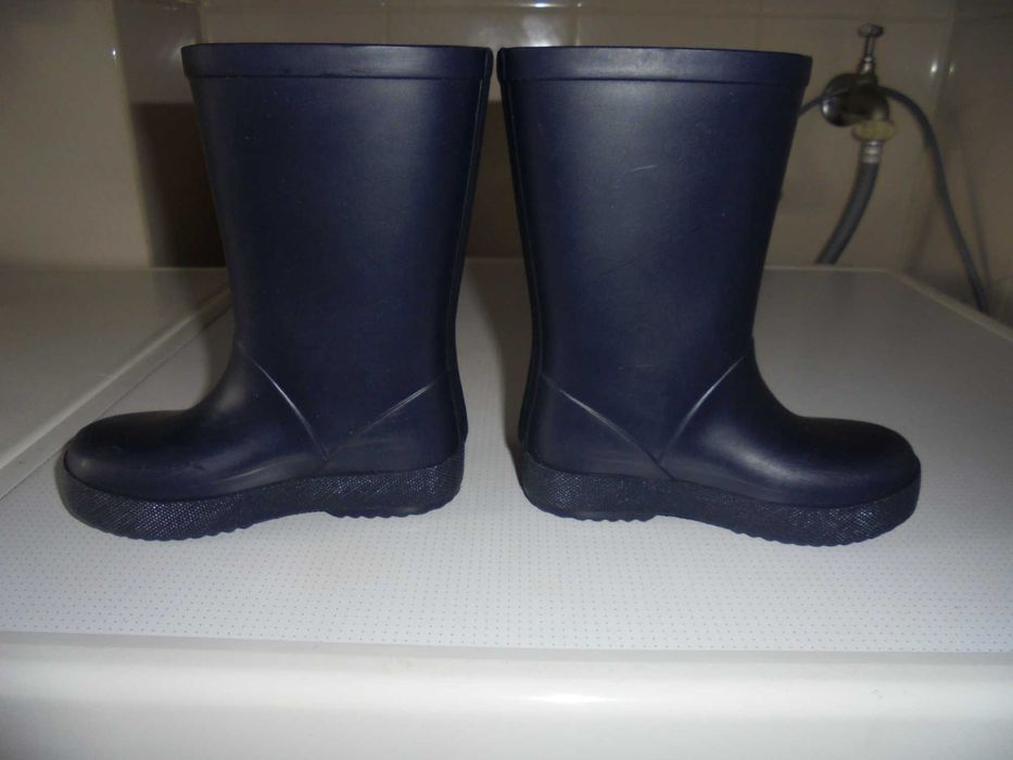 galocha de menina da marca chicco