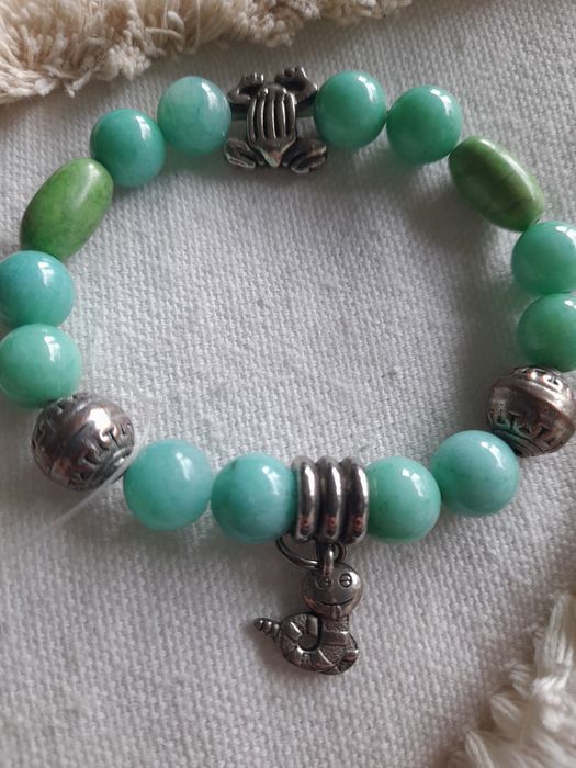 Bransoletka minerał hand made jadeit zielony żaba, robak