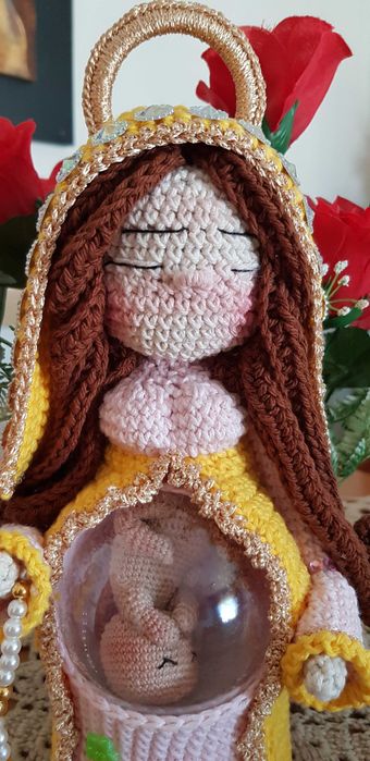 Nossa Senhora Grávida Amigurumi