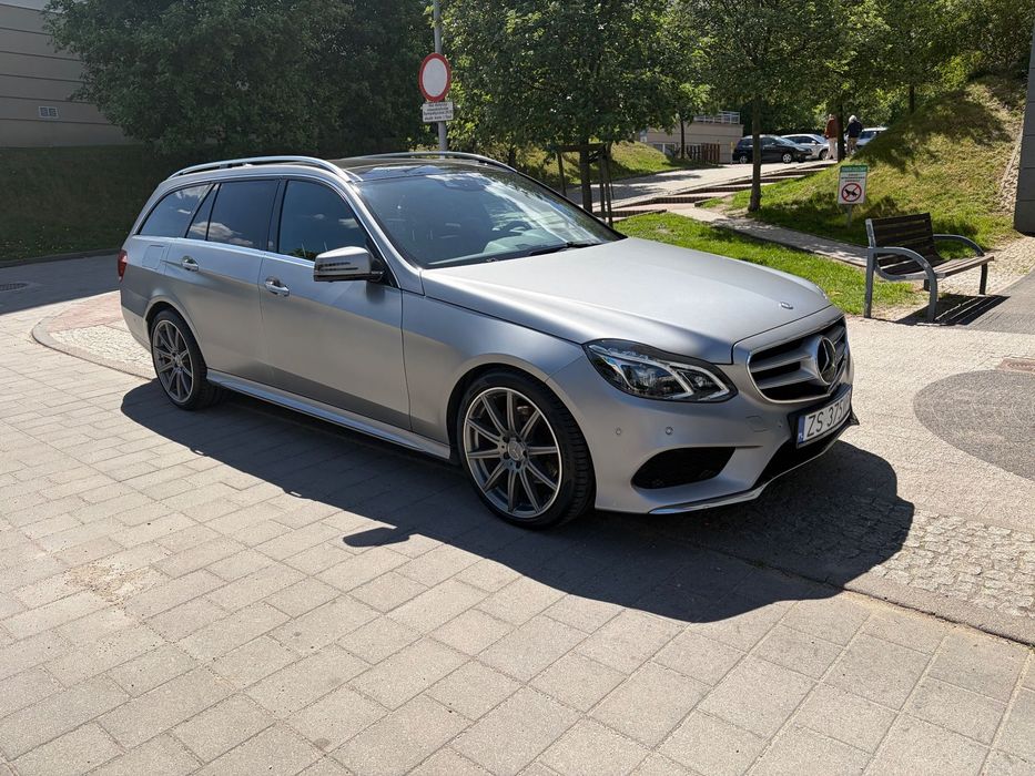 Mercedes-Benz Klasa E drugi właściciel, bezwypadkowy, lakier MAT, folia PPF