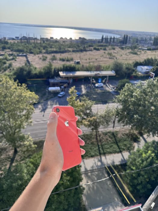 Продаю Айфон xr 64gb