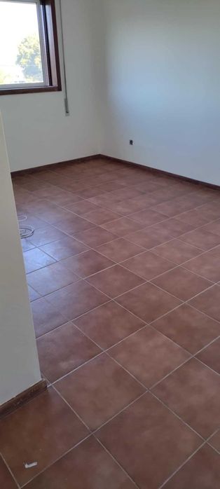 Arrendamento T2 Lafões
