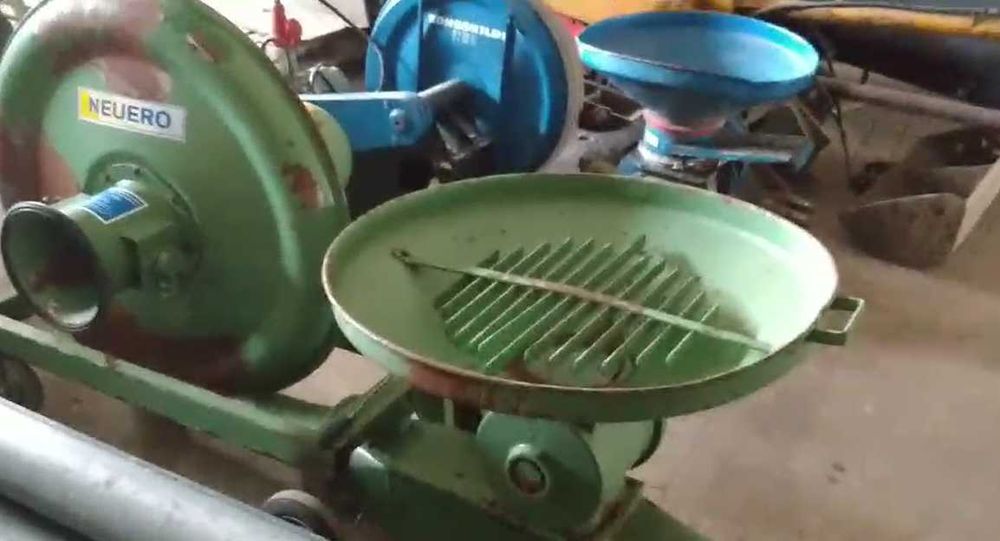 Зернометатель из Германии,погрузчик зерна,минипогрузчик