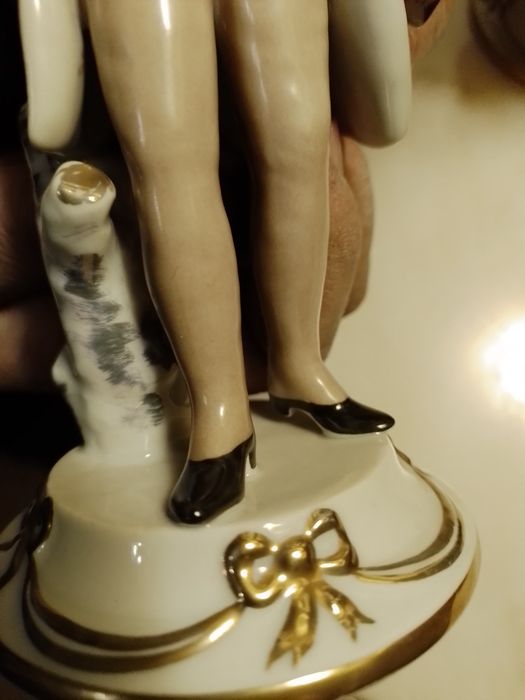 2 estatuetas Artibus