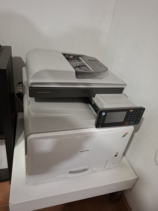 Impressora RICOH MPC305