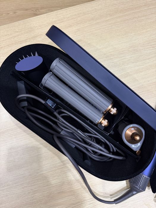 Продаю дайсон (dyson hs05 complete long volumise)
