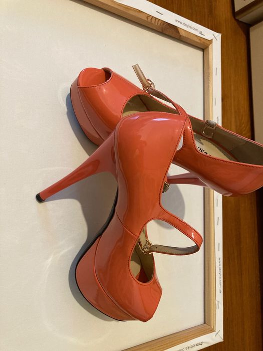 Жіночі босоніжки на високих підборах, лакові, коралові, sharman, р.36