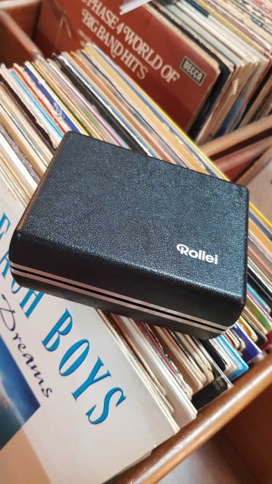 Máquina fotográfica Rollei A110