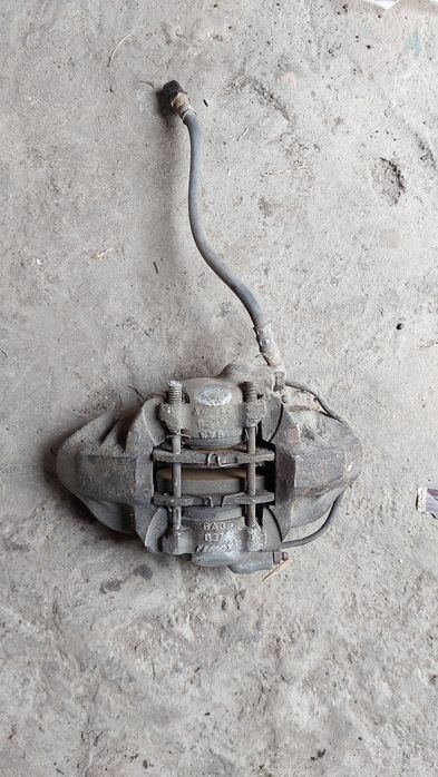 Суппорт ВАЗ 2101-07
Стан гарний
Ціна за штуку
Відправка по Україні
Див