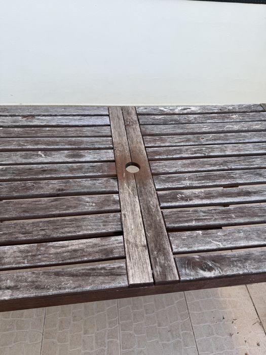 Mesa exterior nammaro