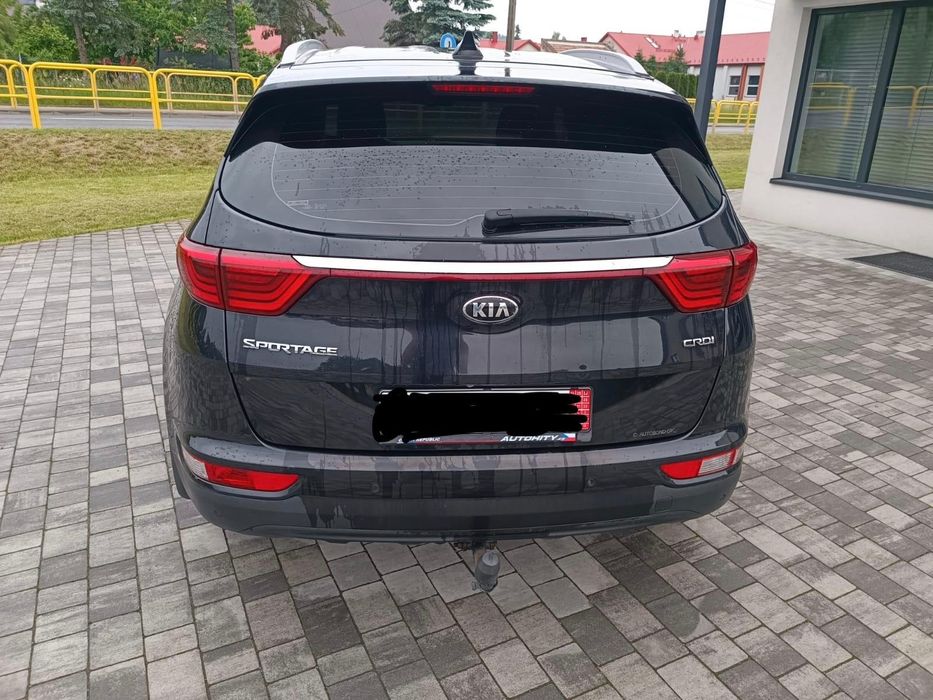 *Kia Sportage   *2.0 CRDi *4×4  *Euro6 *Navi *Kamera  *Full Led