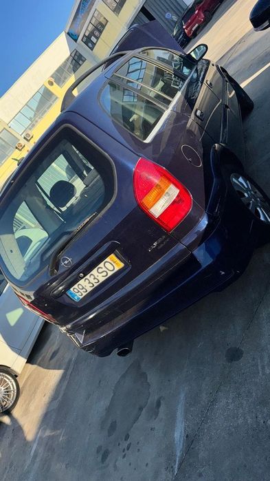 Opel Zafira de 2001 para peças