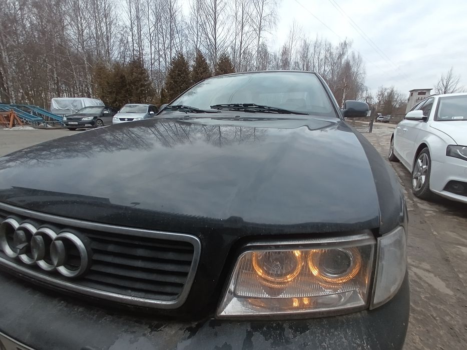 Audi a4 B5 sedan 1.8 b LPG gaz 1997r 125 km
