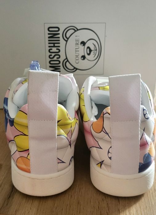 Nowe sneakersy Moschino r39