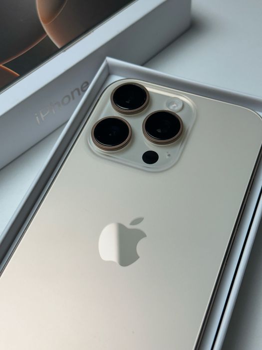 Iphone 16 Pro Desert Titanium 256 gb