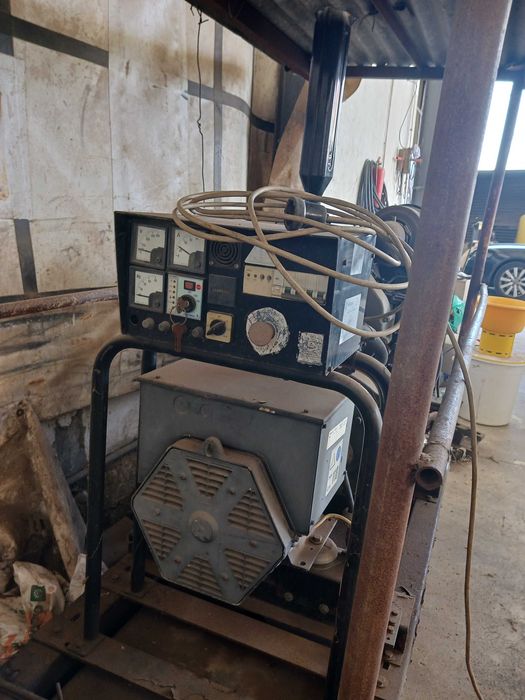 Gerador com 22,5 Kva