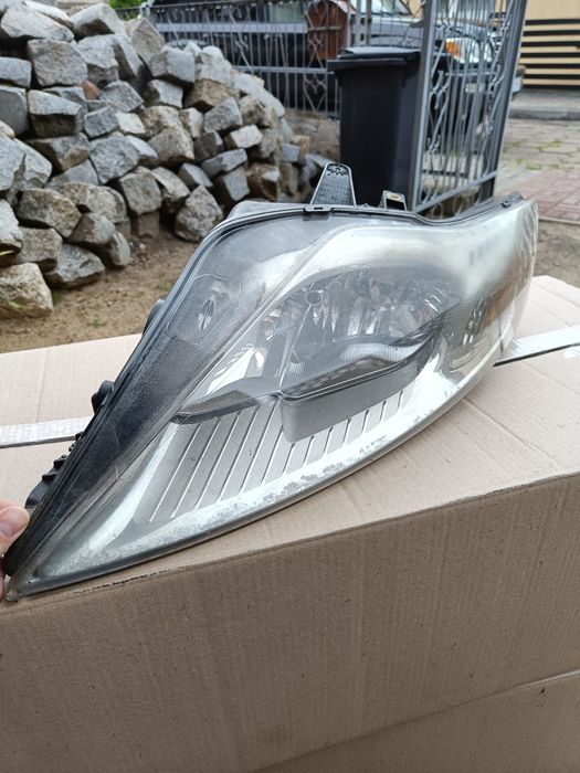 Lampa reflektory przód Ford Mondeo MK4 2007