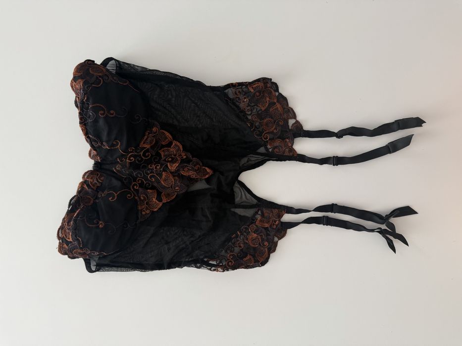 Koronkowy gorset / bustier z pasem do pończoch – czarny z miedziano-brązowym haftem bielizna