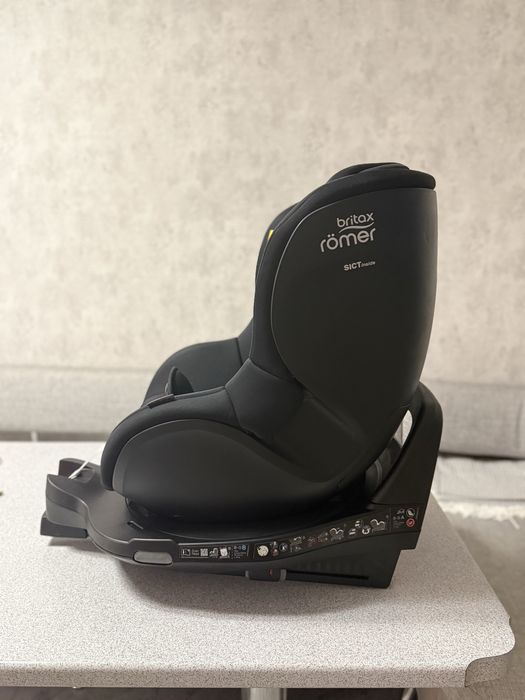 Продам автокрісло Britax Romer Dualfix Pro M, Germany, оригінал.