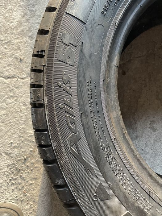 215/65r15C  Michelin Aglis 51 104/102T