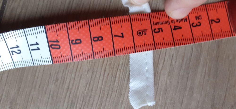 Lamówka ze sznureczkiem, kolor ecru, 43 mb