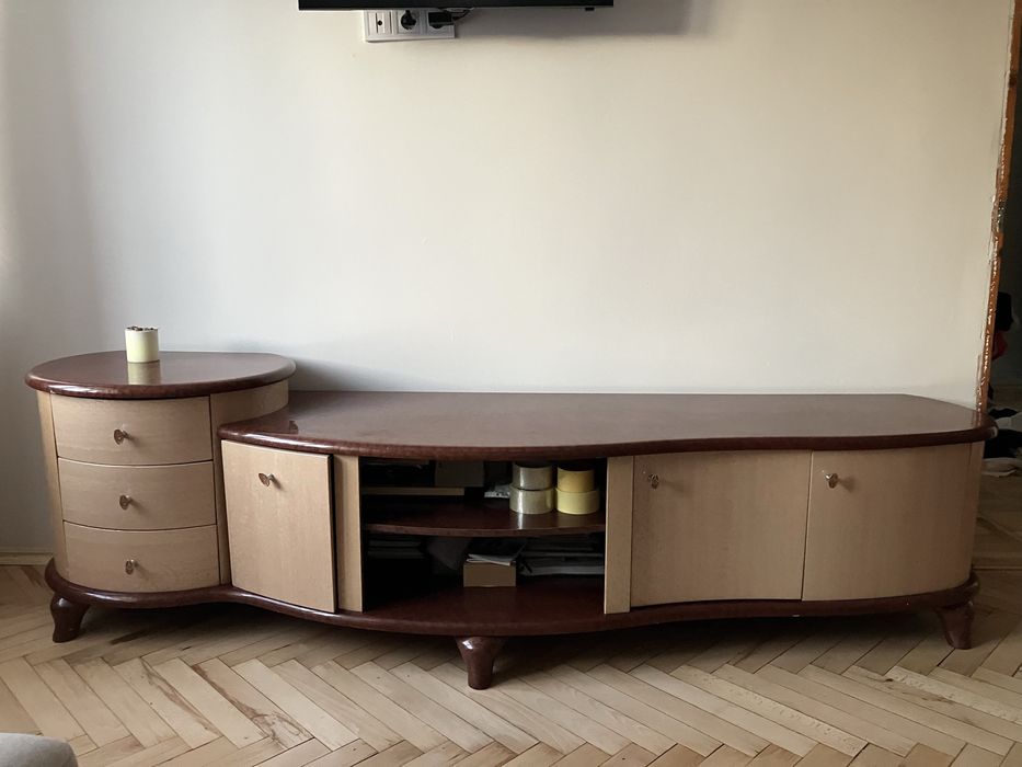 Тумба для вітальні, виробництво Малайзія