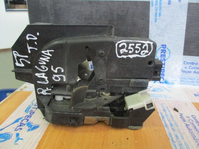 Fechadura / fecho porta trás direito RENAULT Laguna I (B56_, 556_)