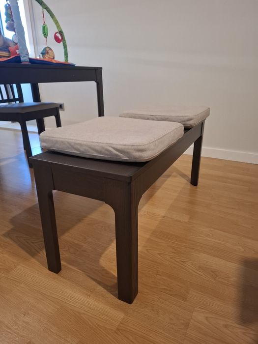 Conjunto Mesa refeição 2 cadeiras e banco Ikea EKEDALEN