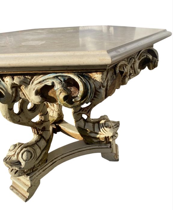 Mesa em Madeira com Tampo de Mármore