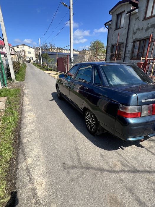 Продам  автомобиль ваз 2110 1.6 бензин