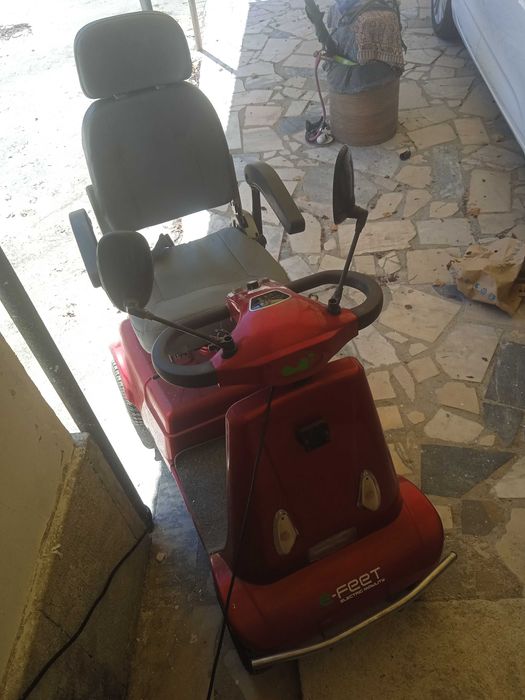 Semi-new electric scooter for shipping