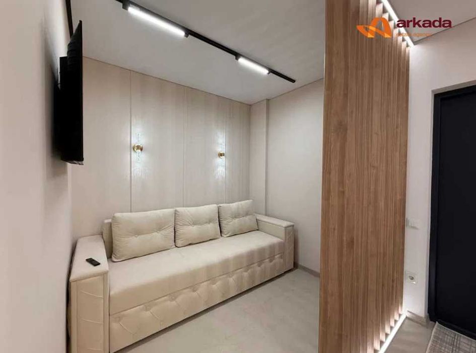 Продаж 1-кімнатної квартири з ремонтом! Неподалік центру!