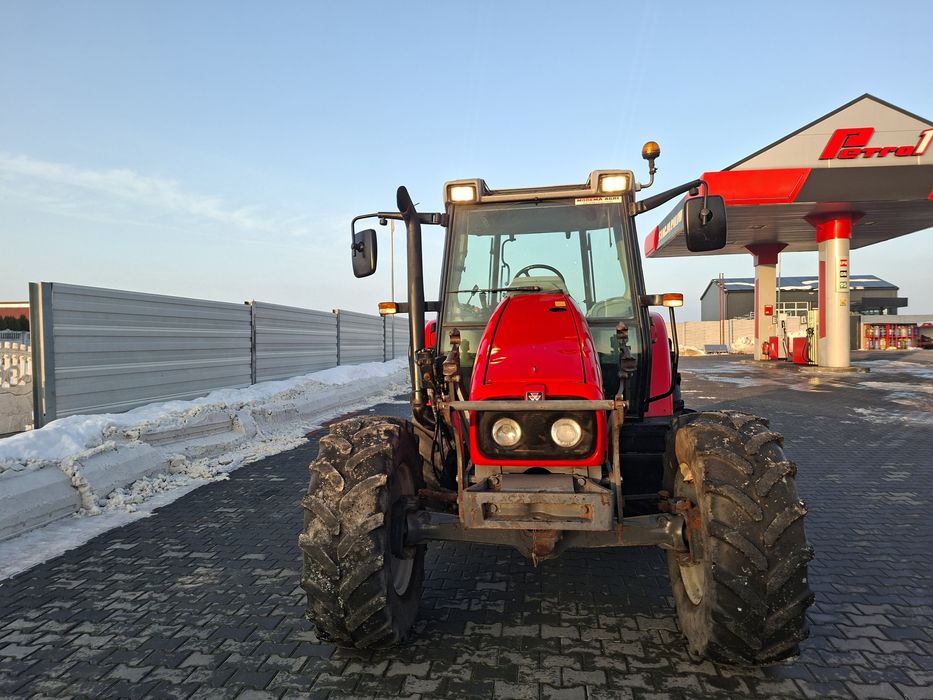 Massey Ferguson 5435