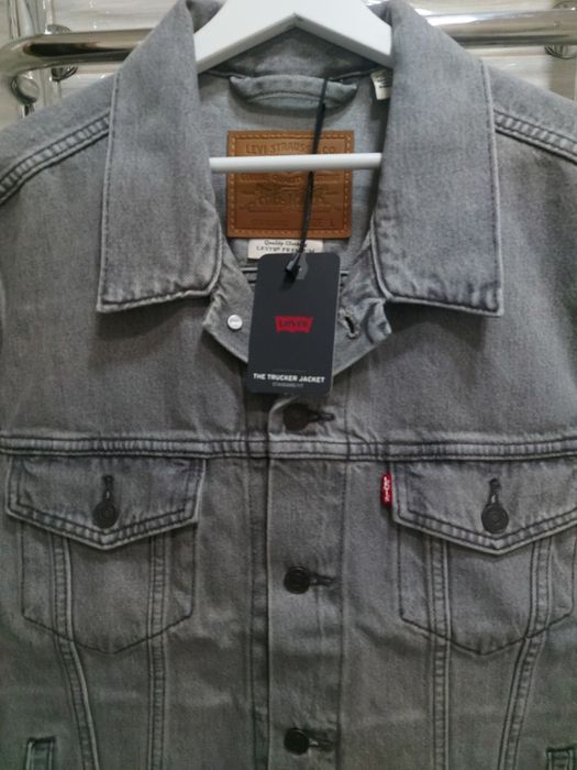 Джинсона куртка Levis, розмір L, нова