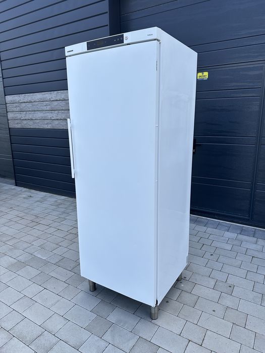 Професійна морозильна камера Liebherr GGv5810