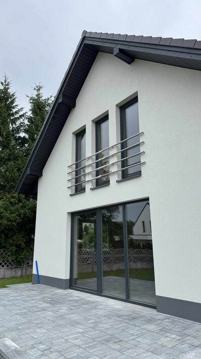 Balustrady nierdzewne zabezpieczenia okienne