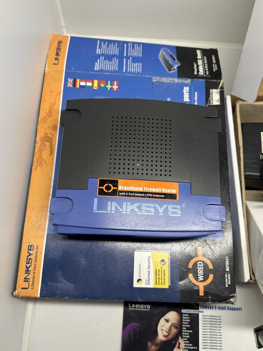 Linksys EtherFast Cable/DSL Router with 4-Port Switch BEFSR41434464867736637445