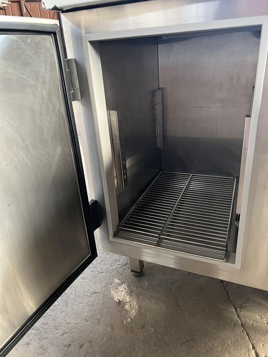 Стол холодильный